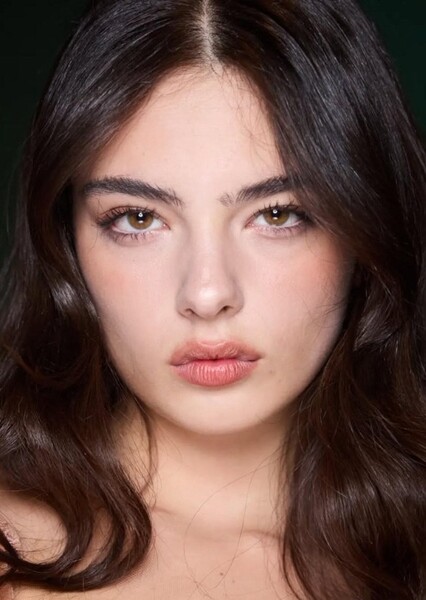 Deva Cassel photo