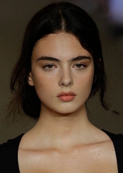 Deva Cassel photo