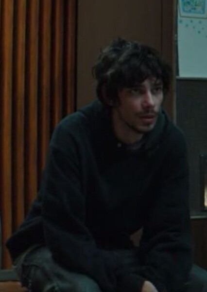Devon Bostick photo
