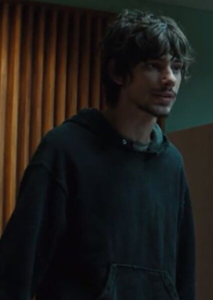 Devon Bostick photo