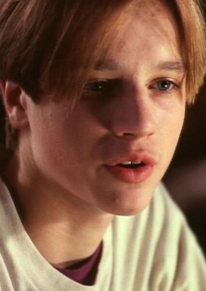 Devon Sawa photo