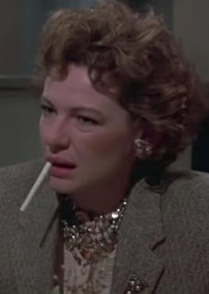 Dianne Wiest photo