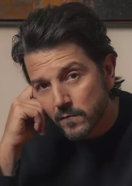 Diego Luna photo