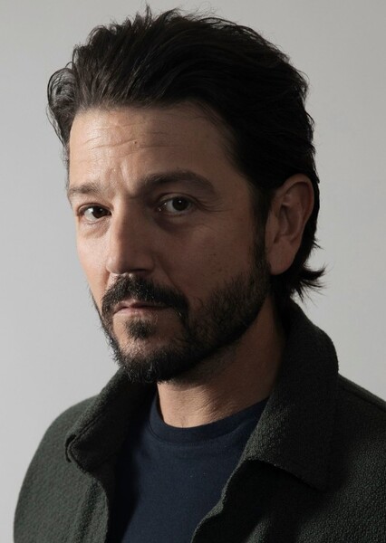 Diego Luna photo