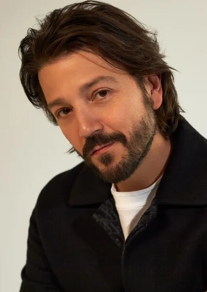 Diego Luna photo