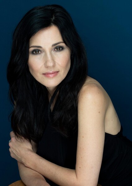Dina Renon photo