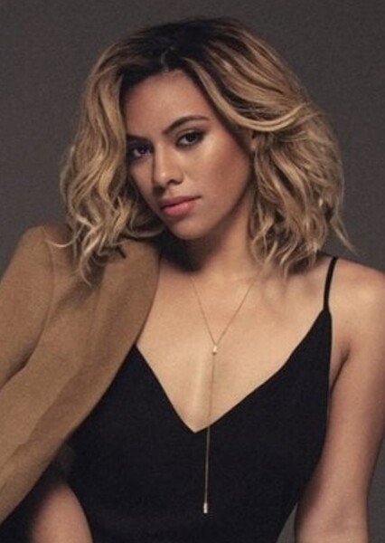 Dinah Jane Hansen photo