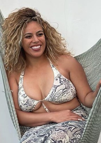 Dinah Jane Hansen photo