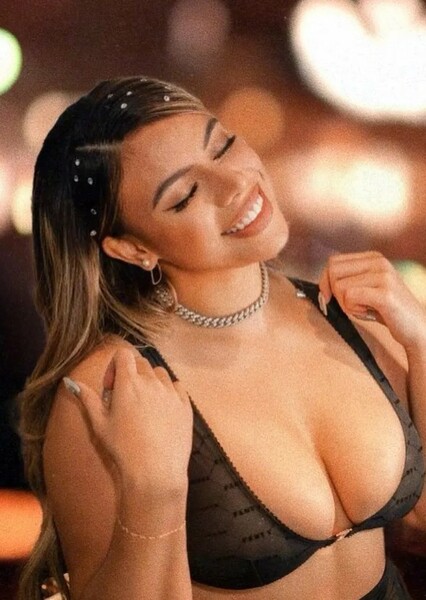 Dinah Jane Hansen photo