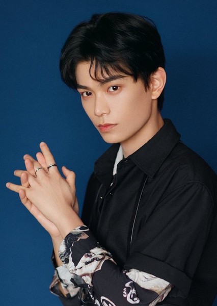 Ding Yuxi photo
