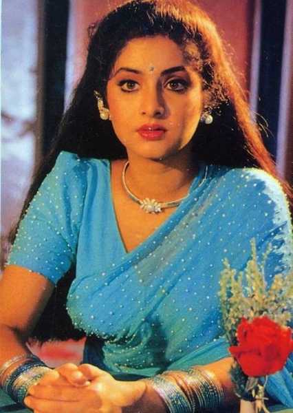 Divya Bharti photo