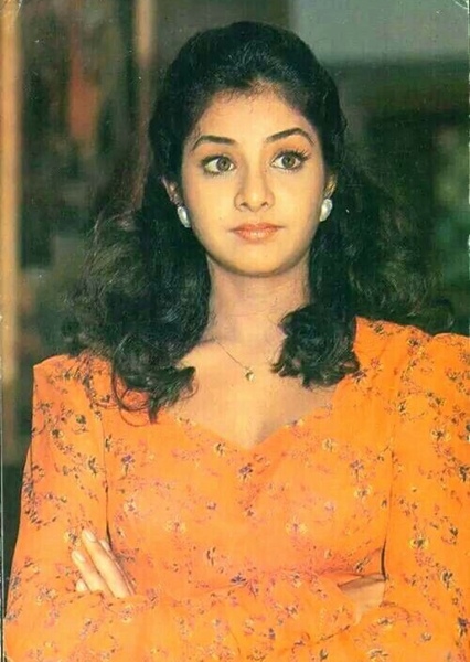 Divya Bharti photo