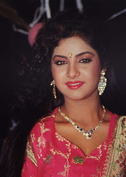 Divya Bharti photo
