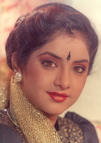 Divya Bharti photo