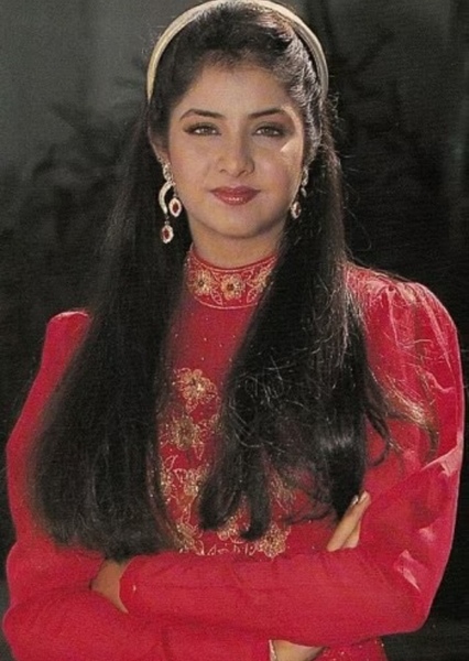 Divya Bharti photo