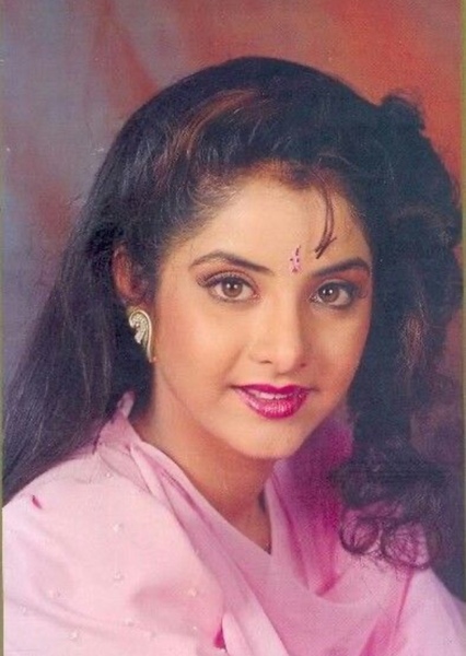 Divya Bharti photo
