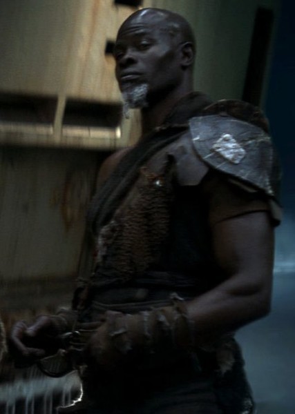Djimon Hounsou
