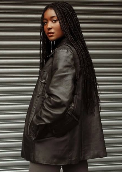 Doja Henshaw photo