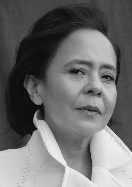 Dolly de Leon photo