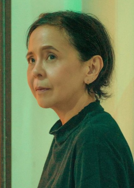 Dolly de Leon photo