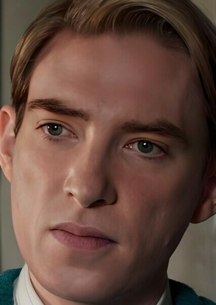 Domhnall Gleeson photo