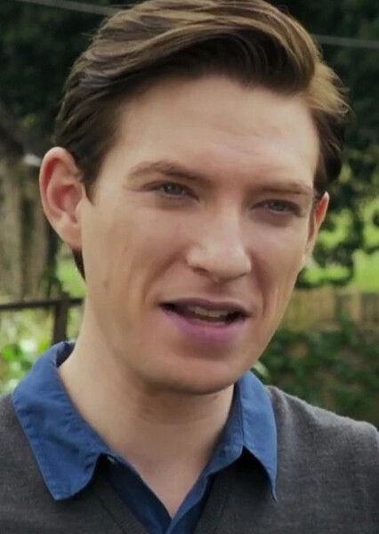 Domhnall Gleeson photo