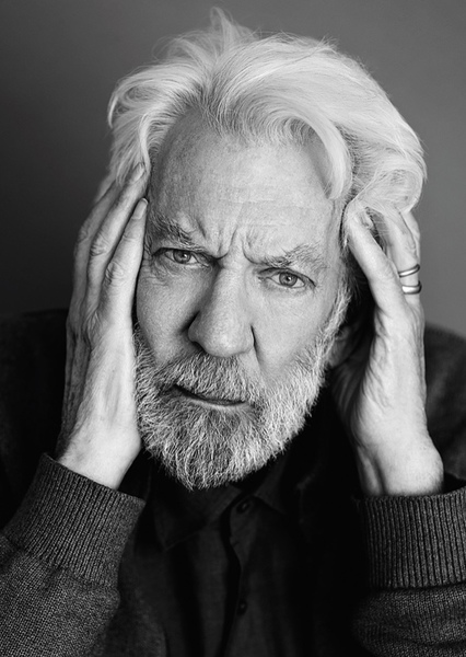 Donald Sutherland photo