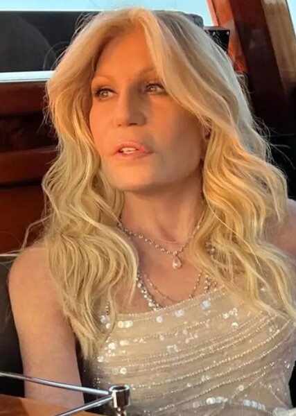 Donatella Versace photo