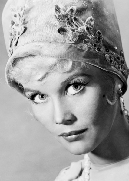 Dorothy Provine photo