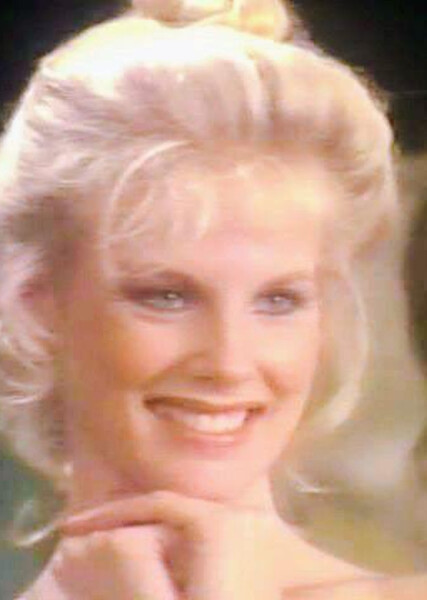 Dorothy Stratten photo