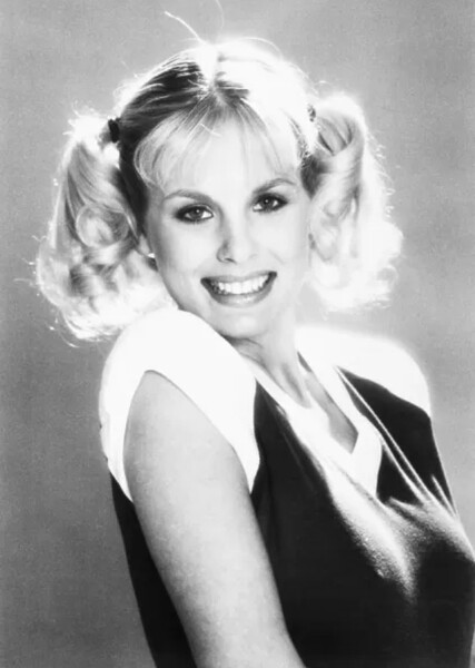 Dorothy Stratten photo