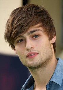 Douglas Booth