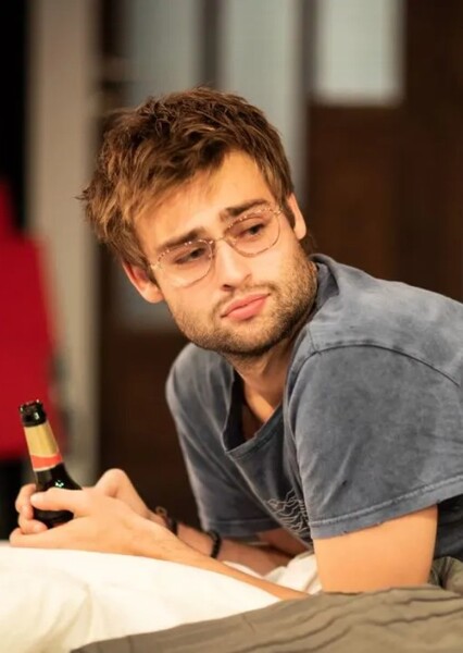 Douglas Booth photo