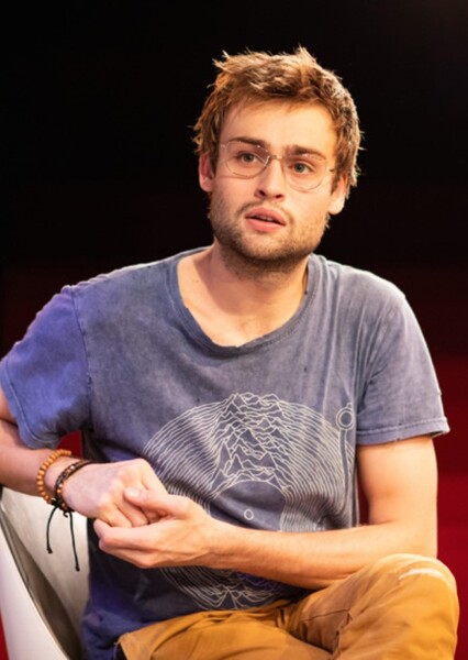 Douglas Booth photo