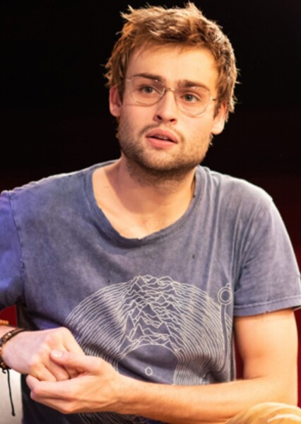 Douglas Booth photo
