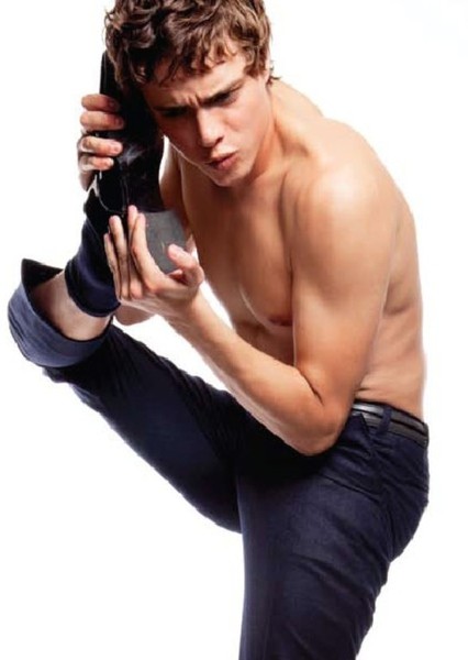 Douglas Smith photo