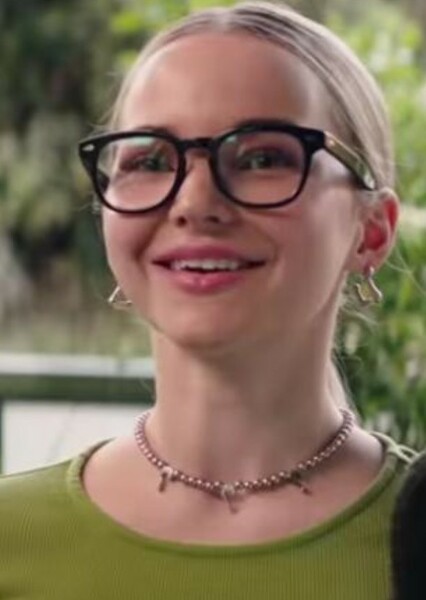 Dove Cameron photo
