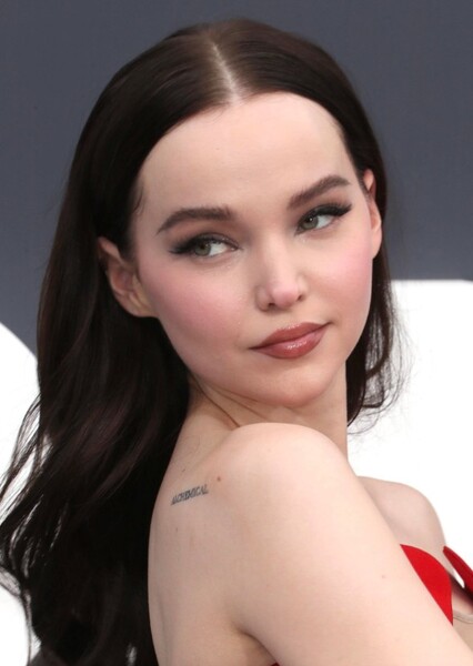 Dove Cameron photo