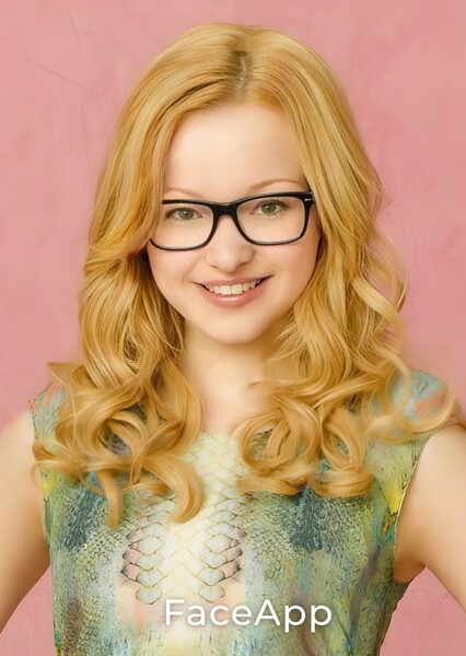 Dove Cameron photo