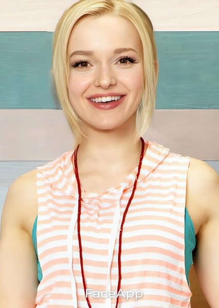 Dove Cameron photo