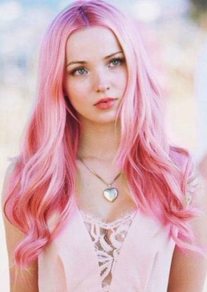 Dove Cameron photo