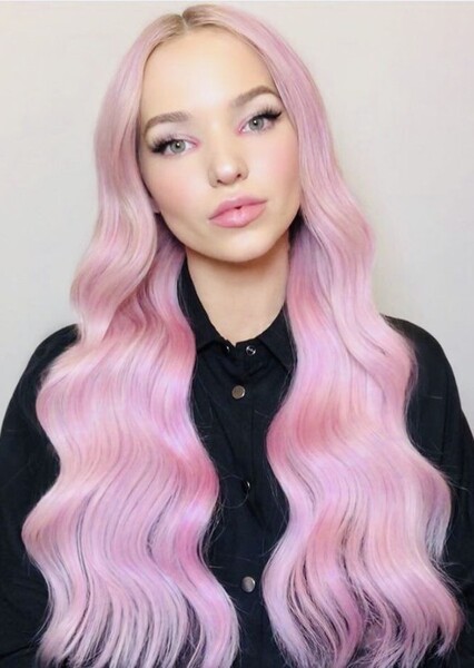 Dove Cameron photo
