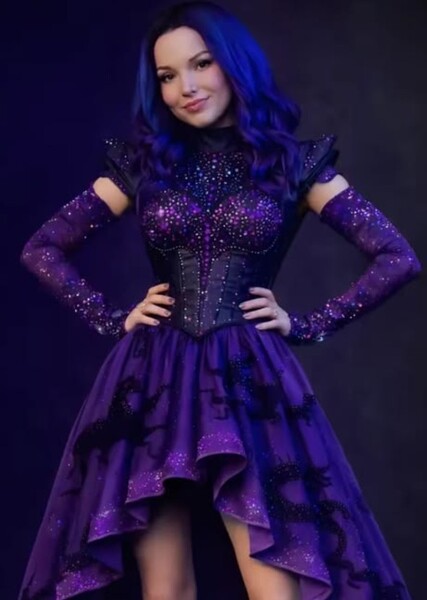 Dove Cameron photo