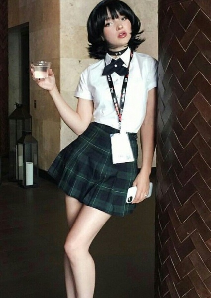 Dove Cameron photo