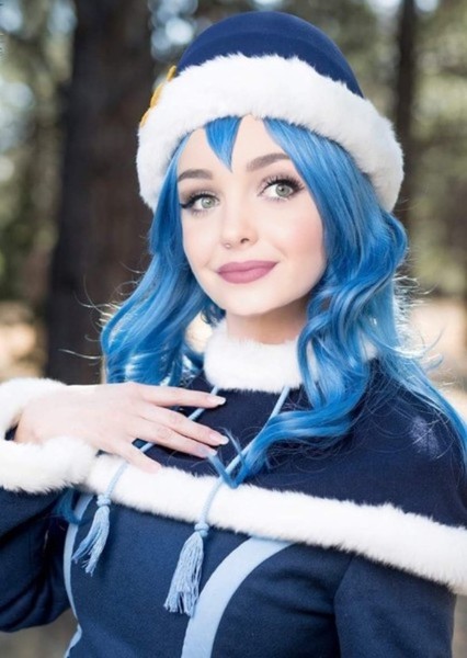 Dove Cameron photo