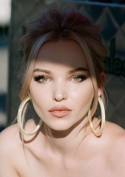 Dove Cameron photo