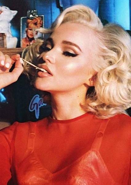 Dove Cameron photo