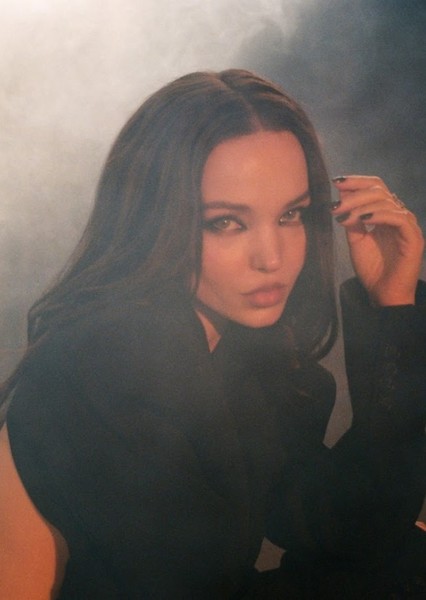 Dove Cameron photo