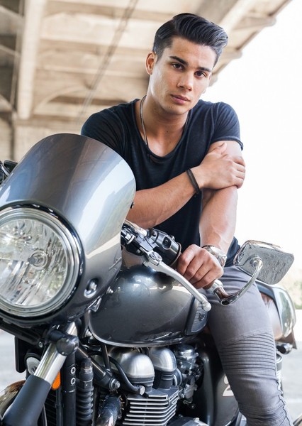 Drew Ray Tanner photo