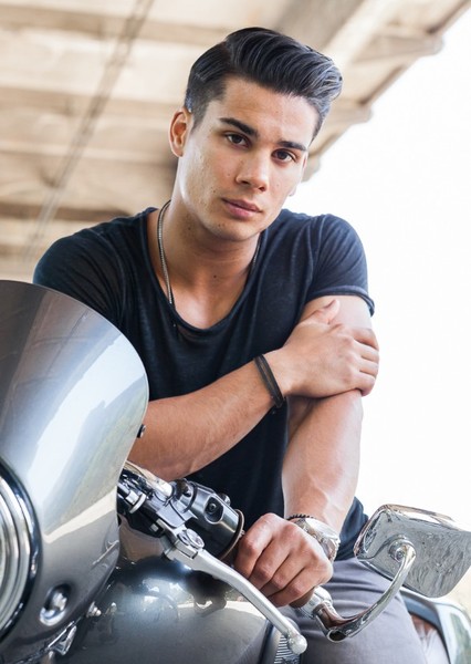 Drew Ray Tanner photo